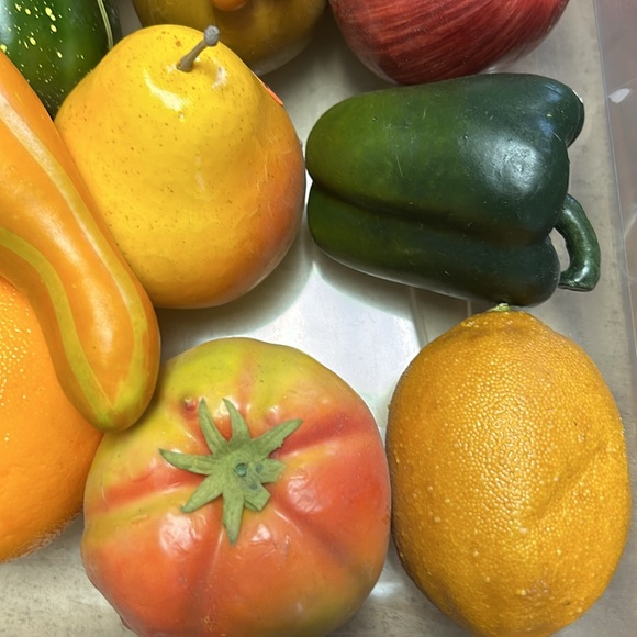 17 pieces of play food - Picture 2 of 4